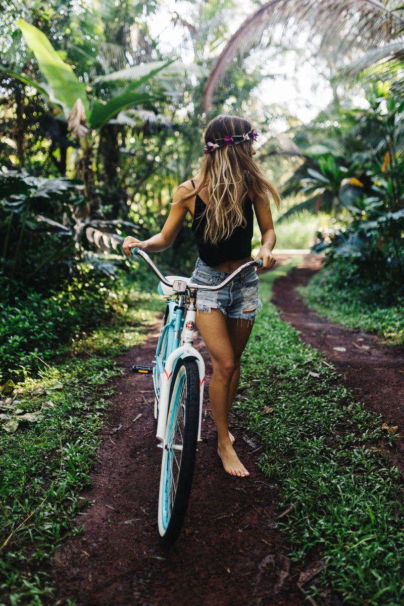 High-Profile Chinese Business Delegation Meets Planning Minister to Attract Chinese Investments